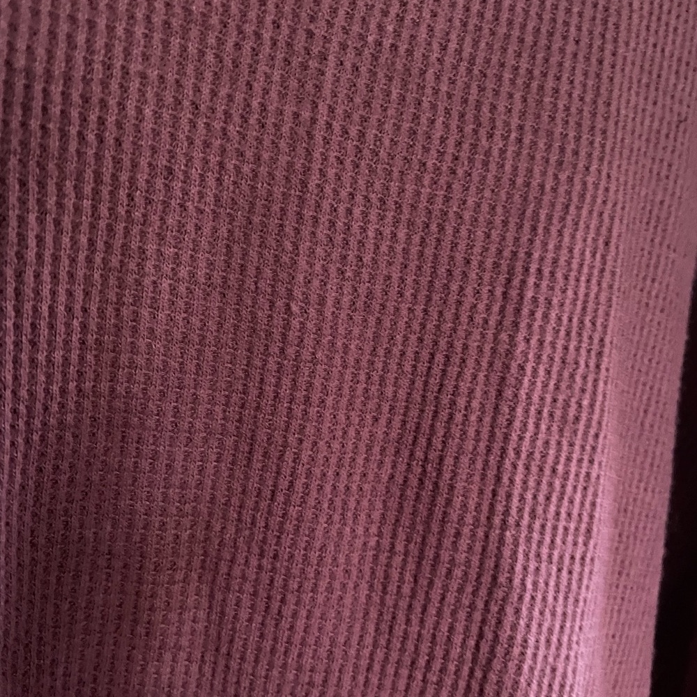 Size S - Picture 3 of 4